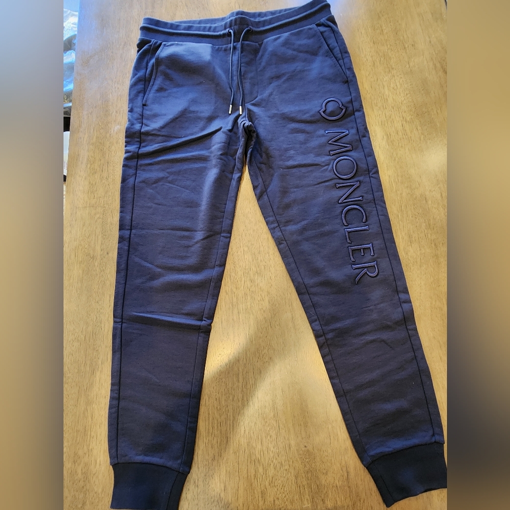 Moncler jogger / sweatpants Large NWT